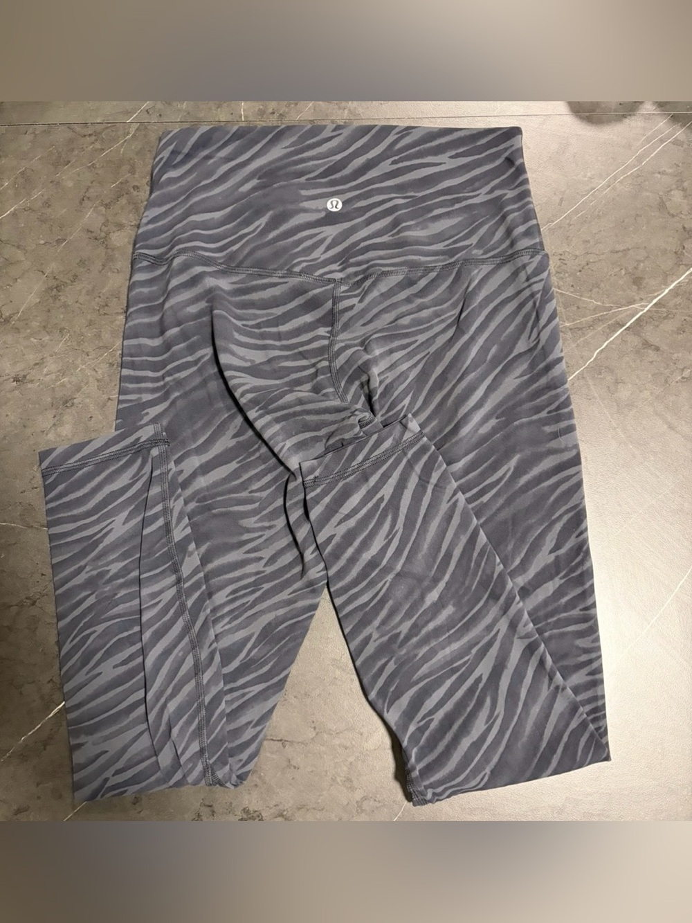Lululemon Align Hi-Rise 25" - Sz 8